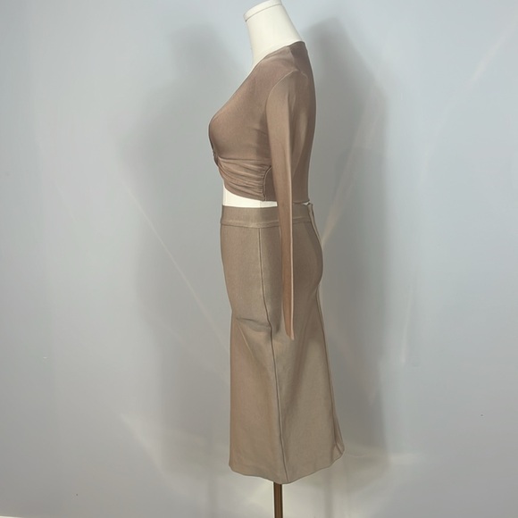 House of CB Giannelli Bandage Skirt and Matching Top - Picture 6 of 17